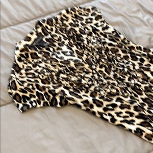 Long button down leopard shortsleeved top
